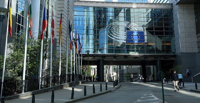 Avrupa'da Müslüman karşıtlığı yasal düzenlemeler ile sistemleşti