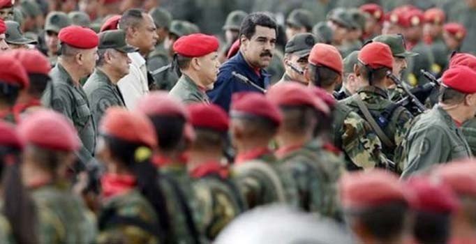 Venezuela'dan ABD'ye mesaj: Ellerimiz silahlarımızda bekliyoruz