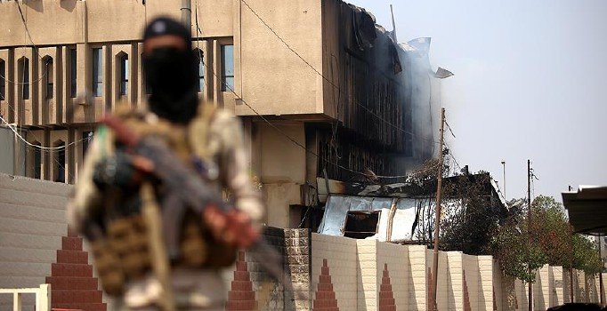 Irak'ta Yeşil Bölge'ye katyuşa füzesiyle saldırı