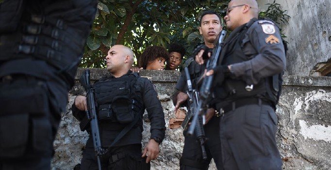 Brezilya'da bara silahlı saldırı: 11 ölü