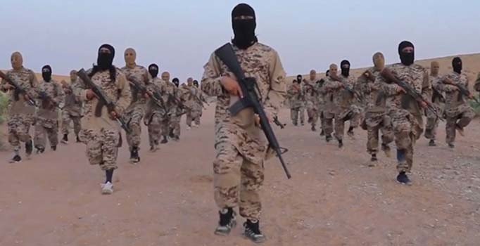 Rus istihbaratı: Afganistan’ın kuzey sınırında 5 bin terörist toplandı