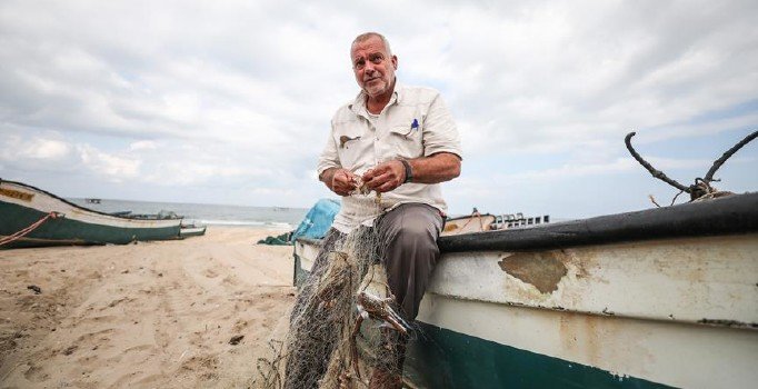 İsrail Gazzeli balıkçıların avlanma mesafesini 15 mile çıkardı