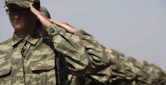 Askerdekiler erken terhis olacak mı? Kışladakilerde erken terhis mutluluğu