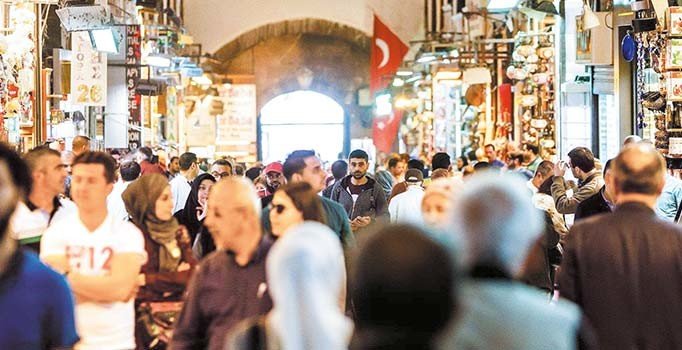 İşyerleri sinek avlıyor işsizlik artıyor