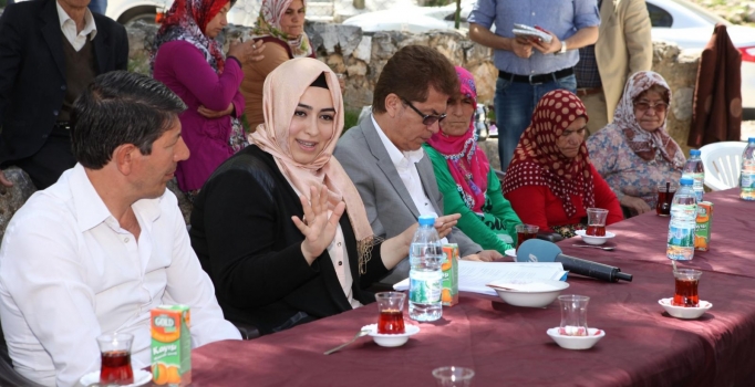 AK Parti'nin genç kadın vekil adayına büyük ilgi