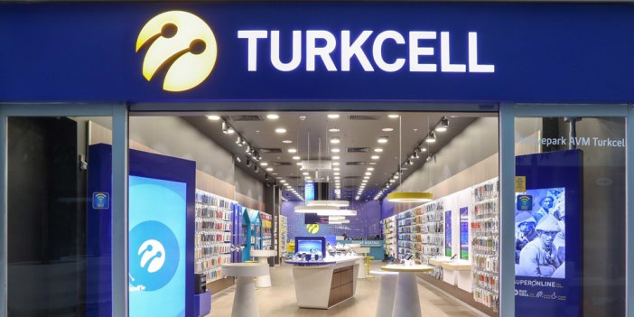 Turkcell'de yönetim kurulu başkanı Ahmet Akça görevden ayrıldı