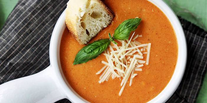 Domates çorbası nasıl yapılır? Kolay ve sade domates çorbası tarifi