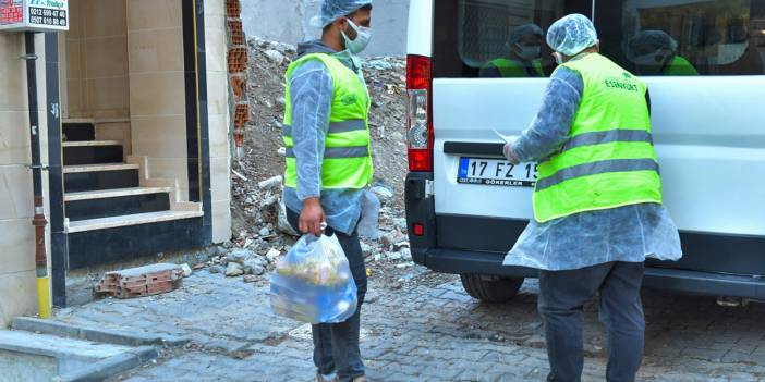 Esenyurt'tan Covid tedavisi gören vatandaşlara gıda yardımı