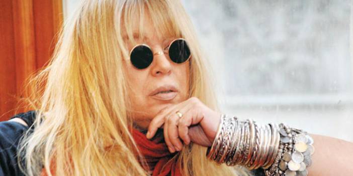 Zerrin Özer kimdir?