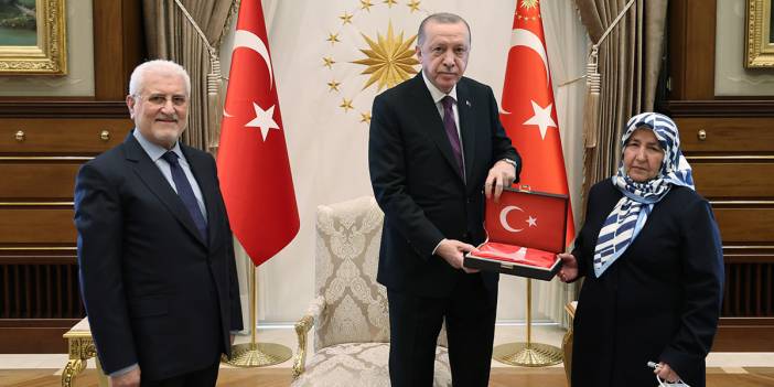 Erdoğan, şehit Savcı Kiraz'ın ailesi ile görüştü
