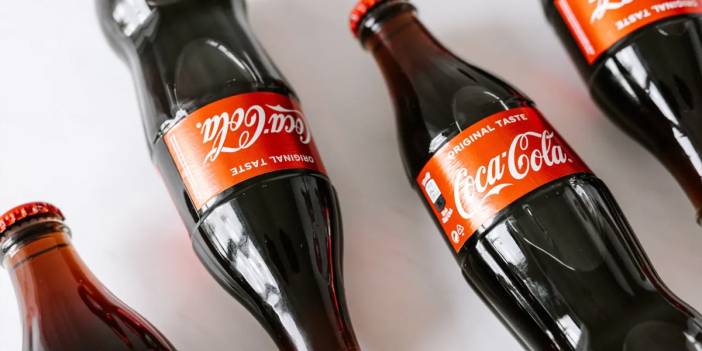 Kolanın tadı kaçtı! Rekor zam: 2.5 litrelik Coca Cola'nın fiyatı dudak uçuklattı!