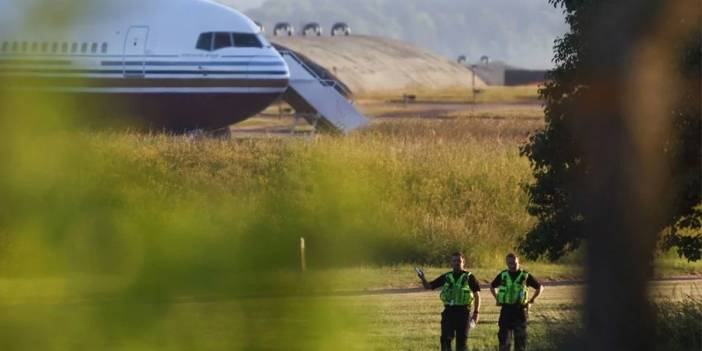 İngiltere'nin 'göçmen' planına AİHM engeli: Ruanda uçuşu durduruldu