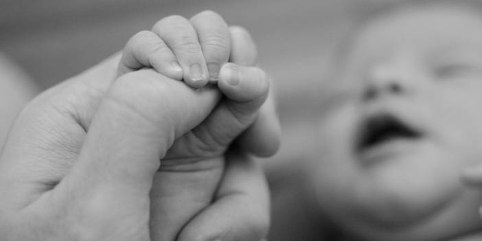 Erste Vatertagsbotschaft für den werdenden Vater!  Feiern Sie den Vatertag mit den sinnvollsten und emotionalsten Vatertagsbotschaften
