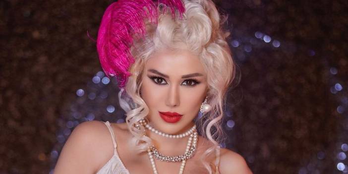 Kimse tanıyamadı! Ünlü şarkıcının son hali ağızları açık bıraktı.. Estetik harikasını siz de çıkaramadınız değil mi?