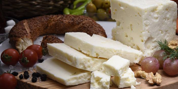 Peynirin Bu Zararlarından Haberiniz Bile Yoktur! Fazla tüketilen Peynir Vücudunuza Bunları Yapıyor