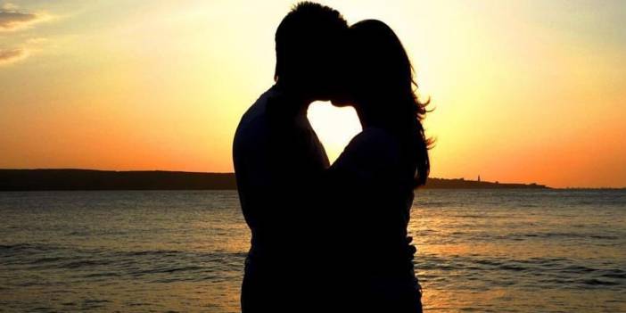 Their Feet Will Be Smashed This Week!  Here are the 3 Luckiest Zodiac Signs in Love... Are You One of Those Signs?