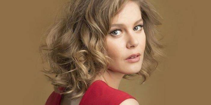 Burcu Biricik'ten Ailesi İle İlgili Sarsıcı İtiraf: Babamı Tanımıyorum, Yardım İstemezdim...