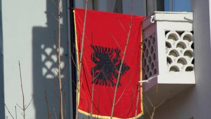 Anayasa Mahkemesi kararı bozdu: Tiran Belediye Başkanı görevine iade edildi