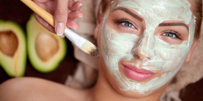Güzellik merkezlerinin bakım sırrı evinizde! Bu kür en mat cildi bile pırıl pırıl yapıyor