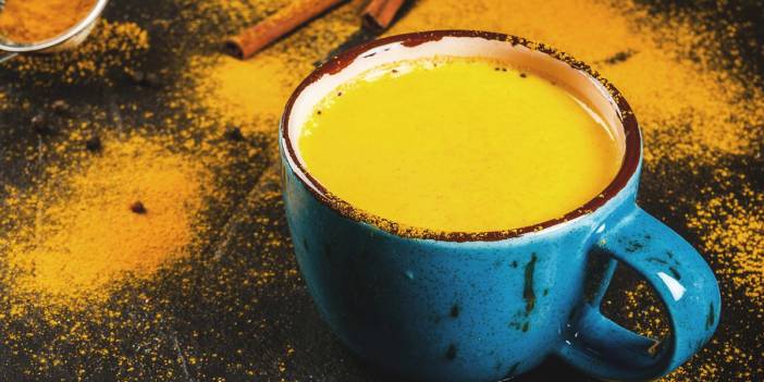 Neden her sabah aç karna zerdeçallı su içmelisiniz?