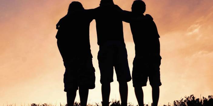 Onlarla arkadaşlık edenlerin sırtı yere gelmiyor! Size her zaman omuz verecek burçlar...