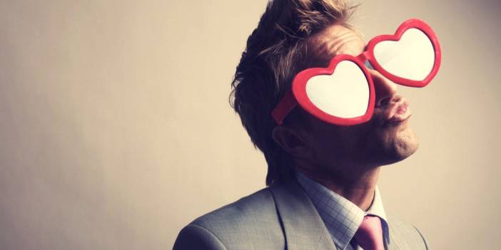 Burcuna göre uzak durmanız gereken erkekler... Onlara elini veren kolunu kaptırabilir...