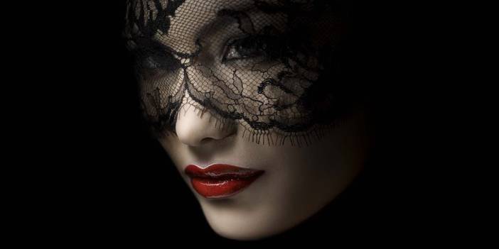 Kadınlar arasında fenomen ayakkabı testi: Favori ayakkabını seç ne kadar kadınsı olduğunu öğren