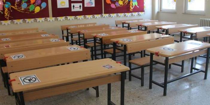 Tüm Türkiye'deki okullar için yeni karar: MEB'den az önce duyuru geldi