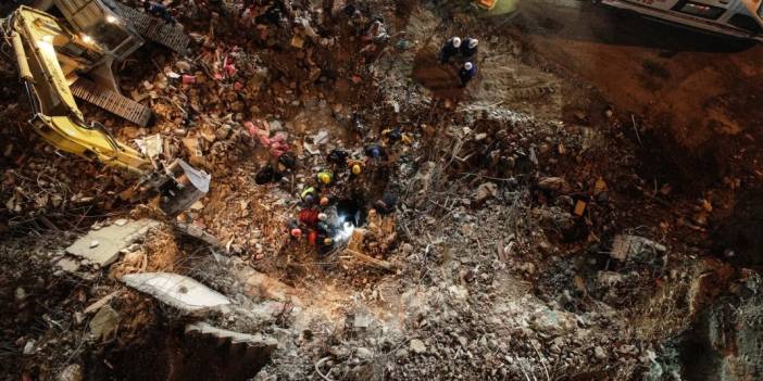 Depremde hayatını kaybeden Şeyma'nın paylaşımı yürekleri burktu: Melek demeyin hakkımızı arayın