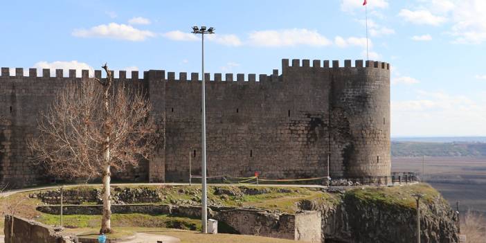 Diyarbakır'ın tarihi hasar aldı: 606 kültür varlığının 34'ü zarar gördü