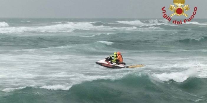 Onlarca mültecinin cesedi İtalya kıyılarına vurdu