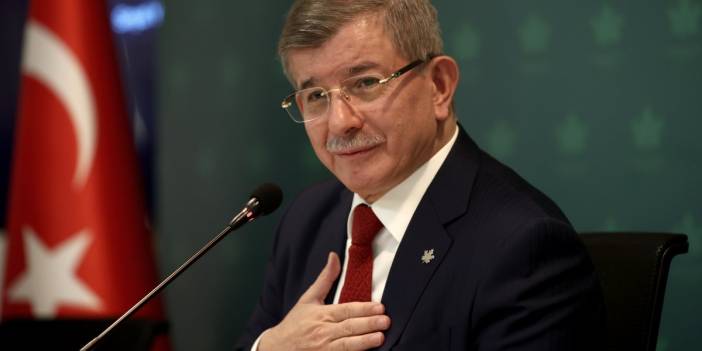 Davutoğlu çadır sorununa isyan eden depremzedelerin videosunu paylaştı: Ey Erdoğan sen bu milletle nasıl helalleşeceksin?