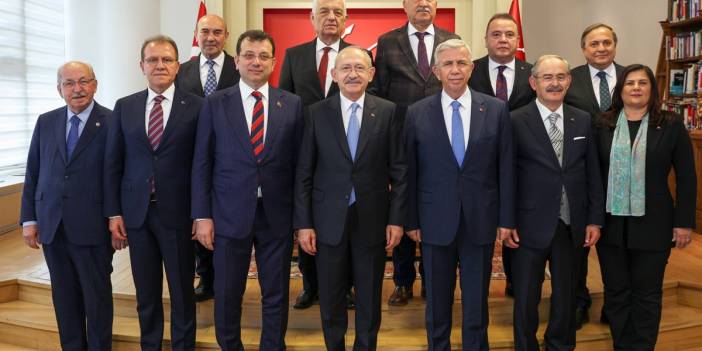 Kılıçdaroğlu CHP'li belediye başkanları ile bir araya geldi