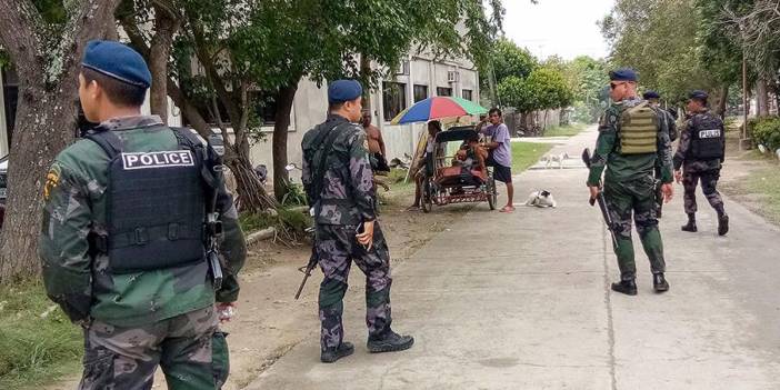 Filipinler'de valiye suikast