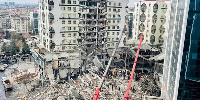 Depremin yıktığı Galeria'dan kaçak Suriyeli seçmen çıktı