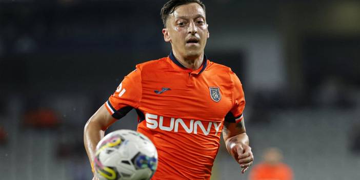 Mesut Özil futbolu bıraktı: Zamanının geldiğini hissettim