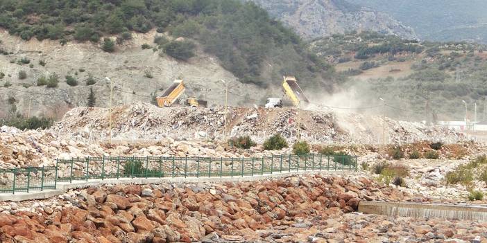 Afet bölgesinde suya karışacak asbest tehlikesi