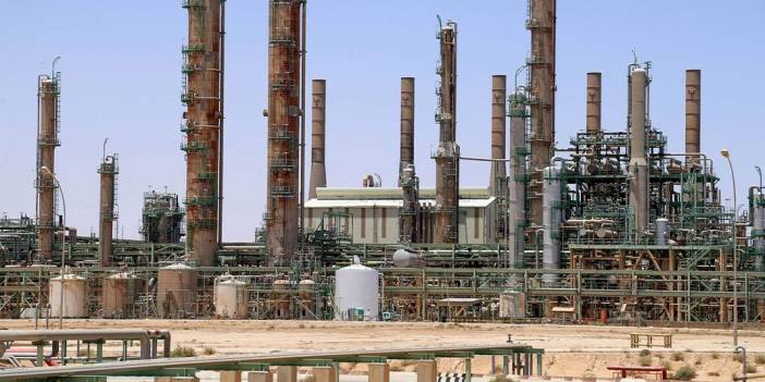 IKBY ile Ankara arasındaki kaçak akaryakıt skandalı piyasaları vurdu: Petrol fiyatlarına 'tahkim' darbesi