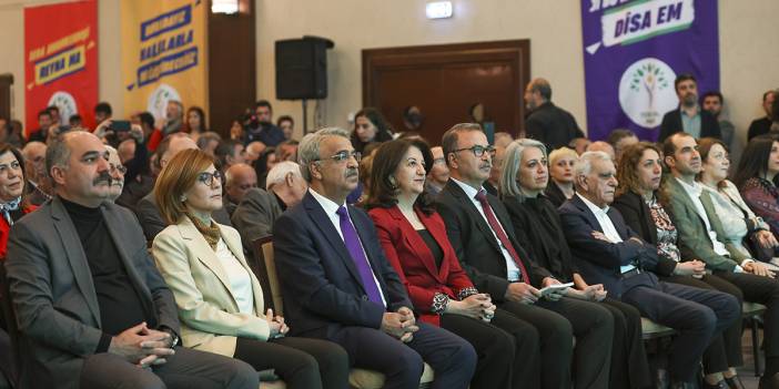 Yeşil Sol Parti seçim beyannamesini açıkladı: Buradayız birlikte değiştireceğiz