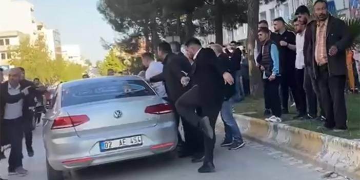 Adıyaman'da CHP konvoyundaki araca saldırı