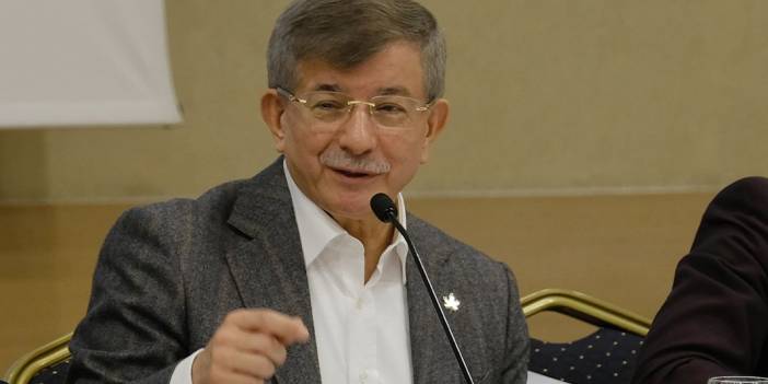 Davutoğlu'ndan Bozdağ'a 14 Mayıs cevabı: Millet, bu zihniyetten kurtulduğu için şükür secdesi edecek