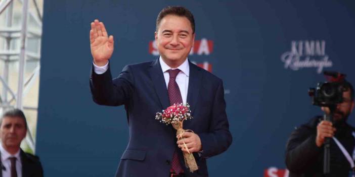 Babacan 14 Mayıs'ı işaret ederek İzmir'den seslendi: Kara kış mı bahar mı?