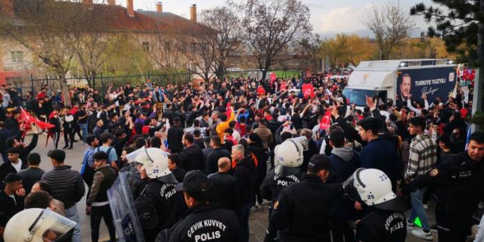 İmamoğlu'na Erzurum'da provokasyon
