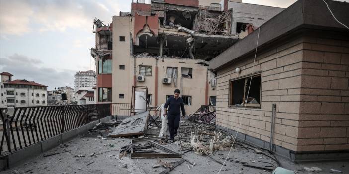 İsrail Gazze'ye bomba yağdırdı: Aralarında çocuk ve kadınların da olduğu 12 kişi öldü