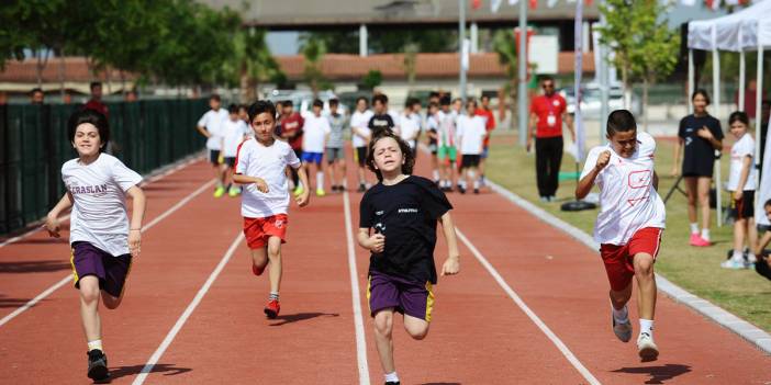 Semra Aksu Atletizm Pisti’nde bayram coşkusu!