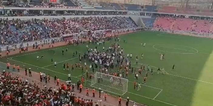 Mersin'de taraftarlar Bakan Nebati’yi yuhaladı: Meclis’te Hizbullah istemiyoruz