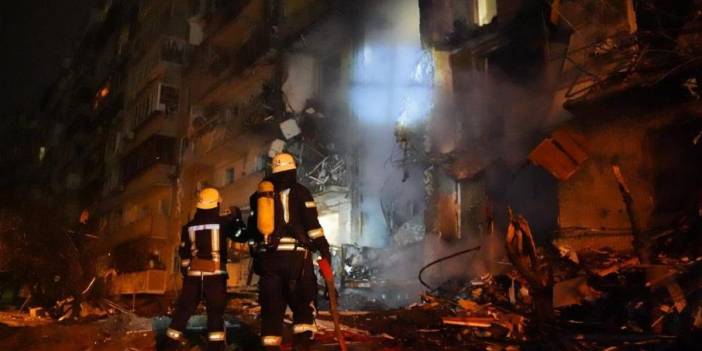 Kiev'e füze yağmuru: Rusya, Dünya Çocuk Günü'nde çocukları öldürdü