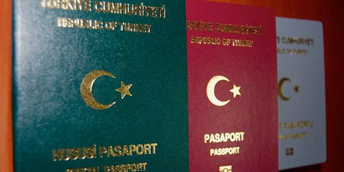 Vize krizi Hollanda'yı da etkiledi: Polis, pasaportları büyüteçle inceliyor