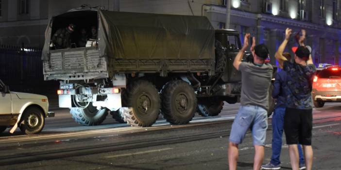 24 saatlik başkaldırı Moskova’ya 200 kilometre kala sonlandı: Rusya’da hayat normale dönüyor