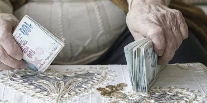 EYT'lilerin ardından bir kötü haber de onlara: En düşük emekli maaşı alana zam yok